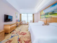 Vienna Hotel (Wuhan Wuhu Gaoche Subway Station) Отели рядом с достопримечательностью «Университет Цзянхам-Колледж литературы»