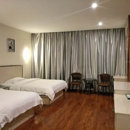 Longzhou Longteng Business Hotel
