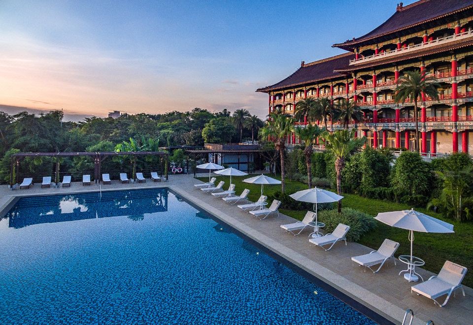 5. 더 그랜드 호텔..