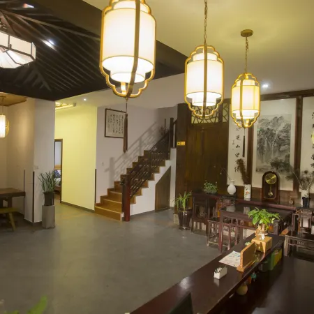 Yuliang Old Town Inn