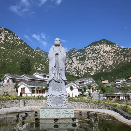 Zhaojian Shanju Hotel