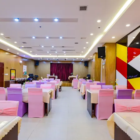 Borrman Hotel (Qingzhen Time Guizhou Vocational Education City)