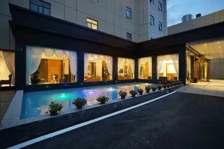 Atour Hotels (Shanghai Lujiazui Jinqiao International Square)