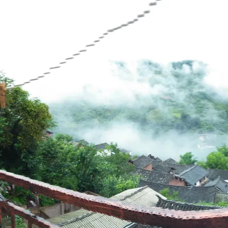 Nuodeng Ling'erling Hostel