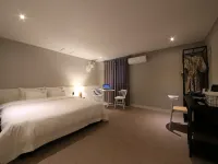 Almond Hotel Gupo Station Hotels near Gupo Station