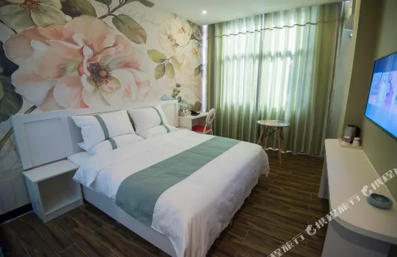 棲巢酒店（汝州火車站店）