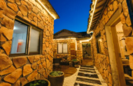 Jiaxing xitang ancient town scenic spot inn