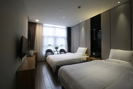 Frst Yizhu Hotel (Shanghai Lujiazui Changyi Road Subway Station)