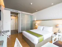 فندق بست ويسترن باتونج بيتش Hotels near مجمع بارادايس باتونغ