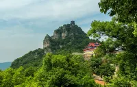 Qingmu Platinum Hotel (Ma'anshan He County Zhengpugang)