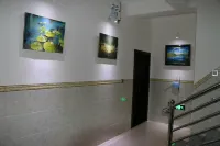 Chengjiang Ruiqi Inn - غرفة مطلة على الجبل