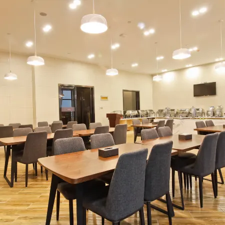 Huaan Boyue Hotel (Changfeng Fuyang North Road Beicheng)