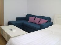 惠州 小径湾 梵高的海 海之音公寓 - 情侣一室大床房