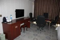 Dawu Qunxin Business Hotel