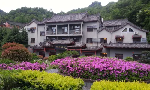 Qiongtai Hotel