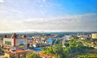 Vienna International Hotel (Dongxing Port)