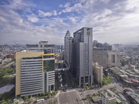 Hilton Taipei Sinban Отели рядом с достопримечательностью «Yang San Lang Art Museum»