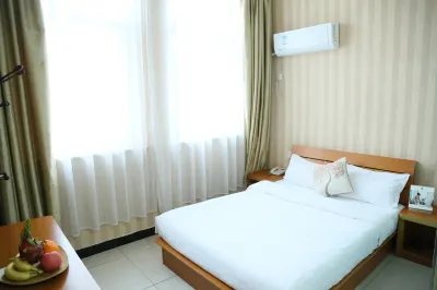 Dongsi Hotel Beijing (Near  Wangfujing)