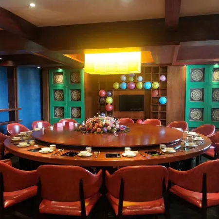 Shike Wangguo Hotel
