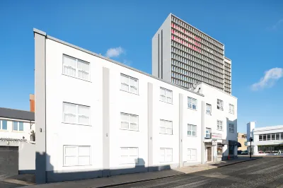 Flexistay Tulsi Aparthotel Các khách sạn gần Addiscombe Catholic Church
