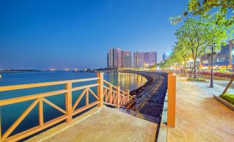 Linghai Seaview Apartment (Huizhou Huidong Shili Yintan Shop)