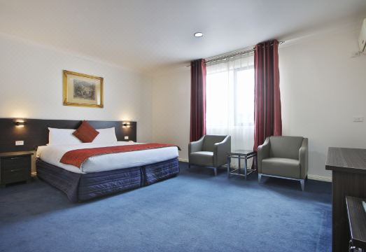 2. 컴포트 인 단데..