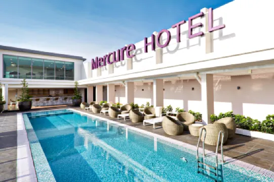 Mercure Kuala Lumpur Shaw Parade Hotels near Masjid Al-bukhary