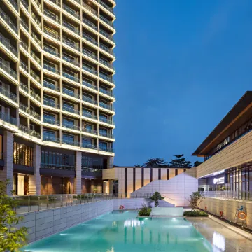 SHV Hotel Отели рядом с достопримечательностью «Пляж Очутель»