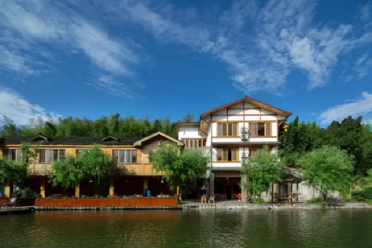 Chen's Courtyard Peninsula Courtyard Hotel