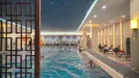 Nuojin Hotel - Pools
