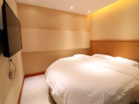 哈尔滨喜芝道宾馆 - 圆床房(无窗)