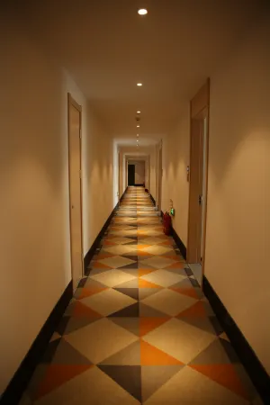 Shell Hotel (Nanjing Jiangning Higher Education Mega Center) Отели рядом с достопримечательностью «Jiangsu Maritime Institute (Jiangning Campus)»