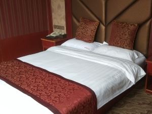 Guyu Hongding Business Hotel