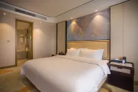 Shunjin Yibai Hotel (Yueqing Liushi) - parking
