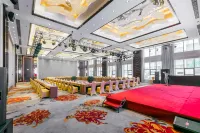 Rich Hotel