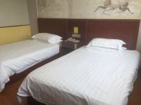 速8酒店(连云港海州古城大光明店) - 标准双床房