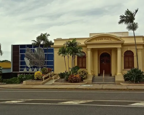 Central Studio Accommodation Hotels in Gladstone Central