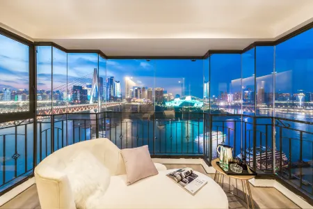 ART River View Apartment