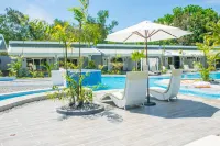 Marina Point Bay Resort - Private Pools