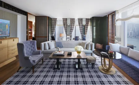 Rosewood Hong Kong Отели рядом с достопримечательностью «Wilson Trail»