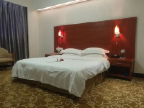 乳源华天龙商务酒店