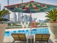 上海外滩W酒店 - 室外游泳池