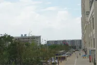 Kunming Xinanyue Hotel (High-speed Railway South Station University Town) Hotels near Kunming University of Science and Technology Chenggong Campus Library