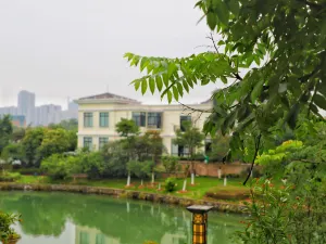 Donghu Hotel