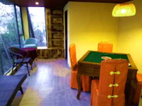 清潭峯6号民宿（黄山景勝地南大門）