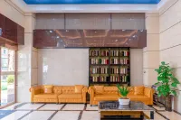 Kaili Shangjie Hotel (International Trade Shopping Center)