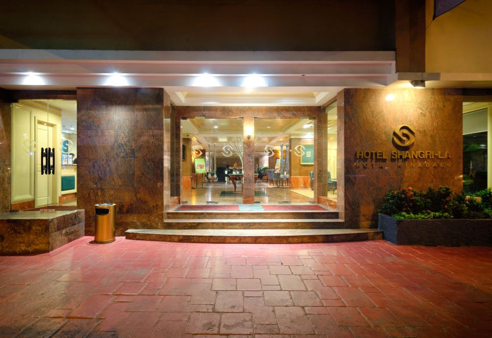 5. 호텔 샹그릴라 ..