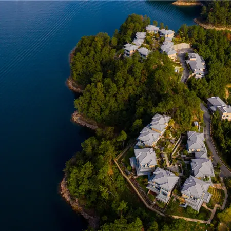 Bright Resort
