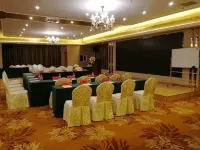 Vienna International Hotel (Hubei Yichang East Railway Station Wuyi Square)