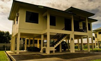 Poni Homestay